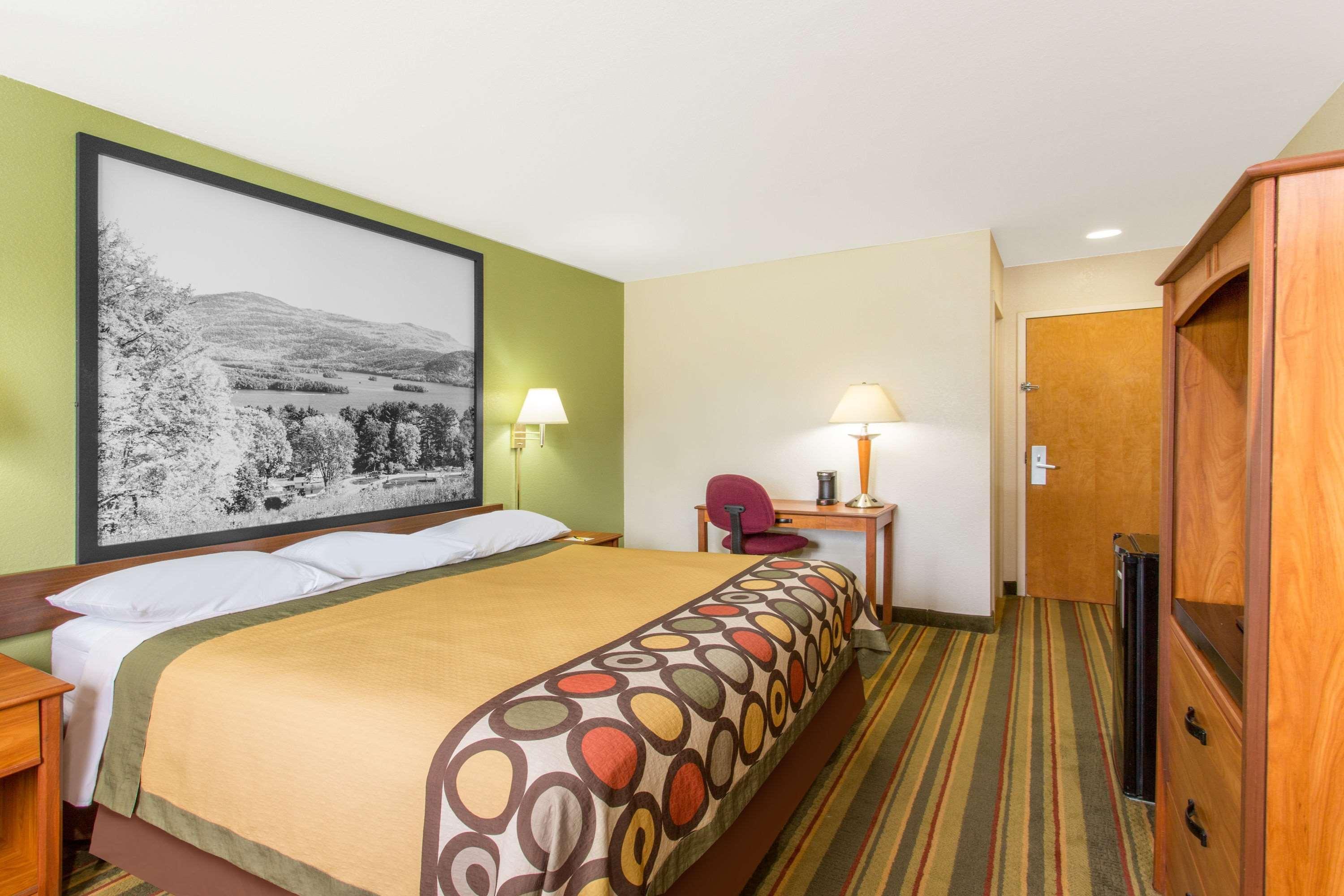 Super 8 By Wyndham Bedford Hotel Ngoại thất bức ảnh
